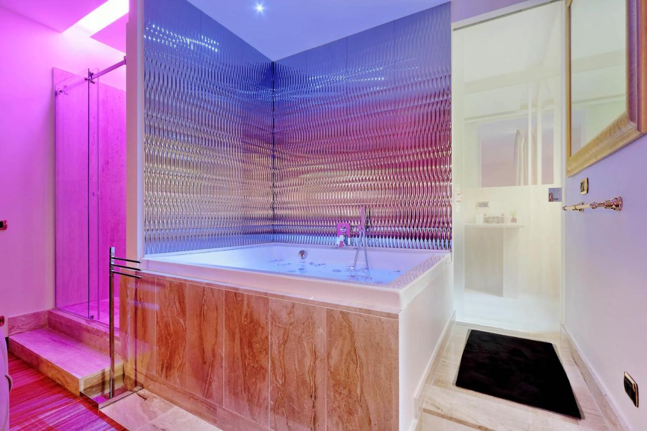 Spanish Hills Collection Luxury Suites & Jacuzzi Řím Exteriér fotografie