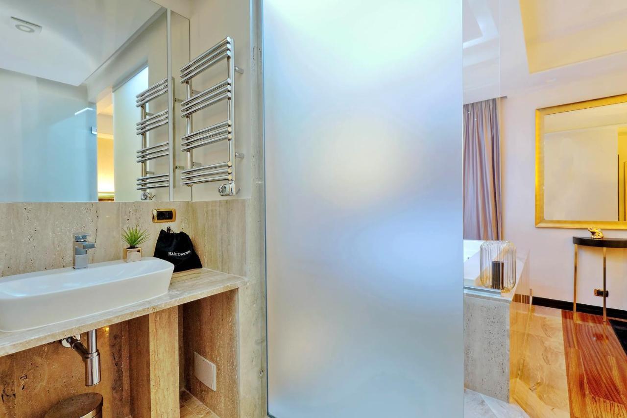 Spanish Hills Collection Luxury Suites & Jacuzzi Řím Exteriér fotografie